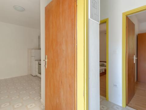 olivera-apartment-a3-tonci-hallway-03.jpg